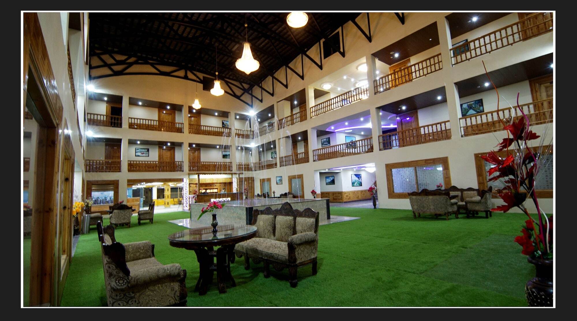 Grand Krisa Resort & Spa , Manali Exterior foto